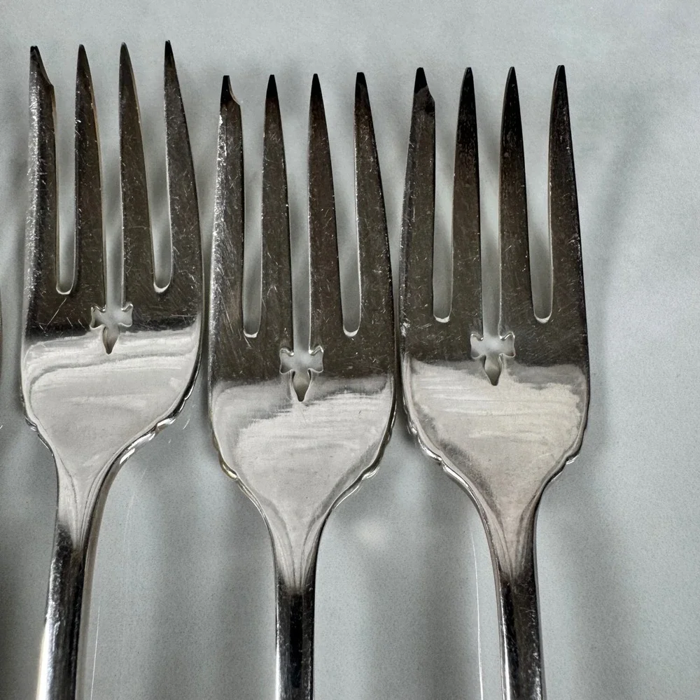 Set‎ of 4 Oneida Simeon L & George H Rogers Silver Plated Salad Forks Lot 1